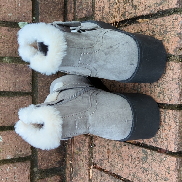 Anne Klein Shearling style Iflex Ankle Boots - Picture 3 of 15